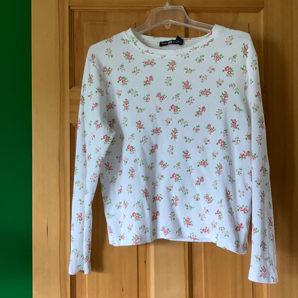 🌸ASOS Floral White Ribbed Long Sleeve - Picture 2 of 5